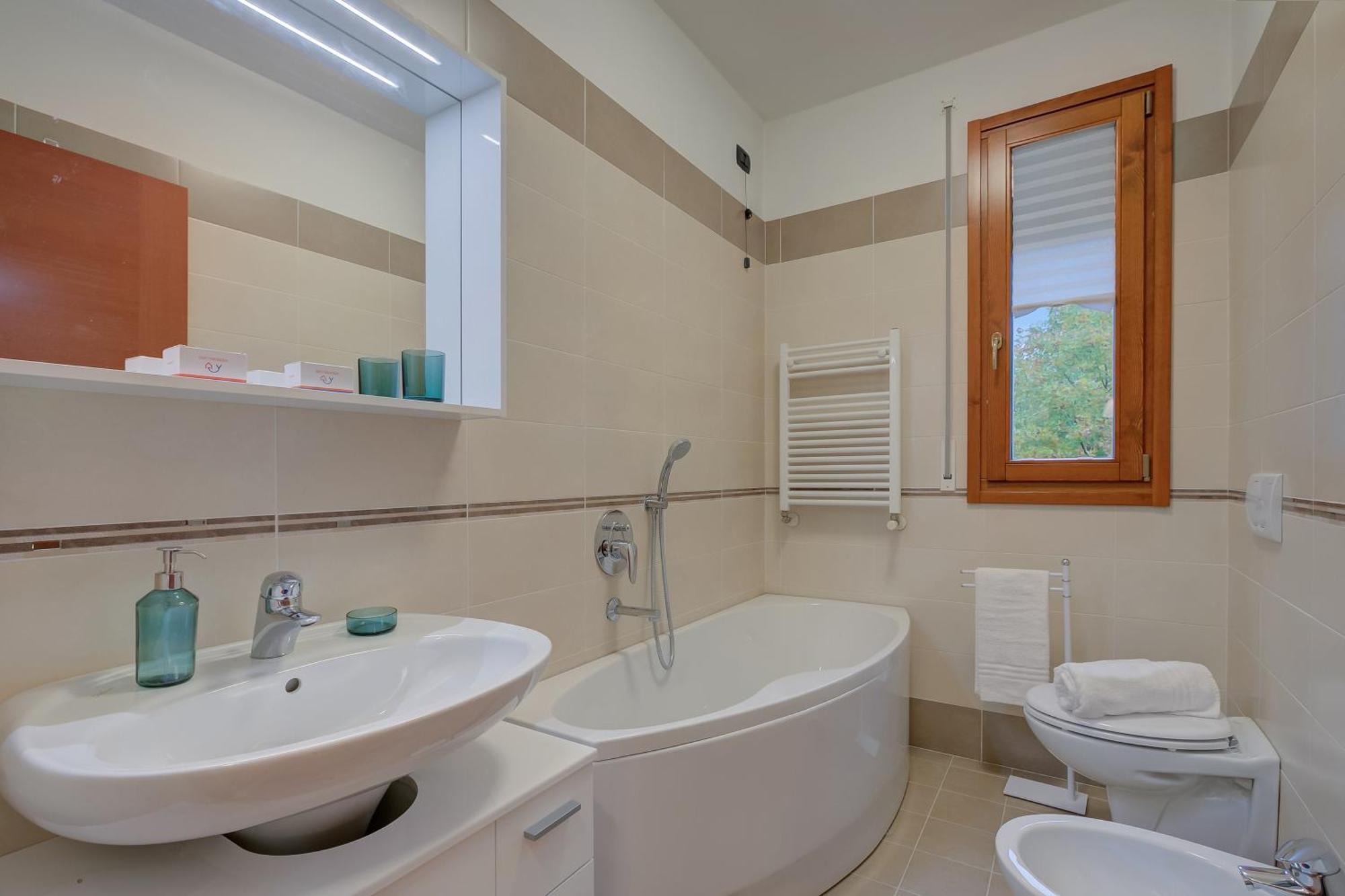 Magnolia - Happy Rentals Laveno-Mombello Eksteriør bilde